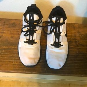 Nike Varsity Compete Trainer size 10.5